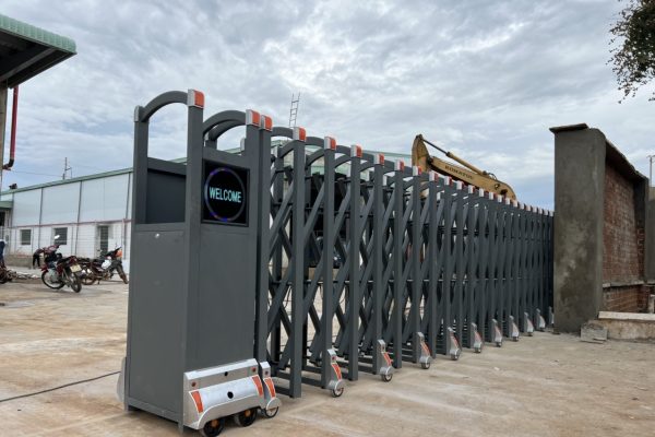 Cổng xếp hợp kim nhôm có nhiều mẫu mã đa dạng